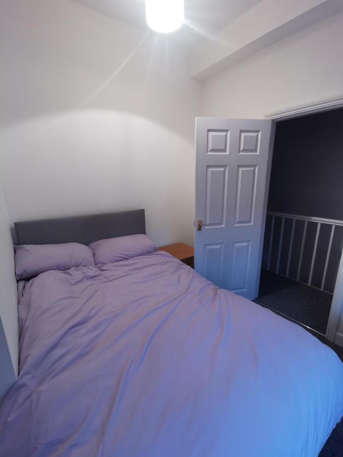 Parkside House 3 Bedroom 2 Bathroom. Parking. Barrow-in-Furness ภายนอก รูปภาพ